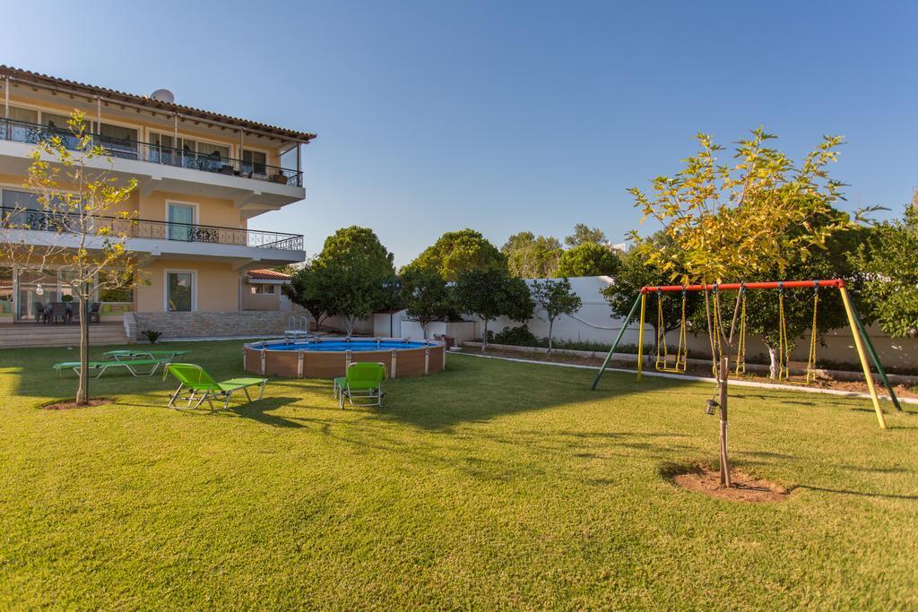 Marathon Beachside Villa 100M From The Beach Schinias Exterior foto